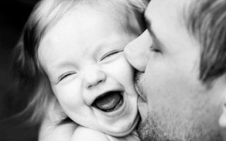 O poză cât o mie de cuvinte: Relaţia tată-fiică în 20 de imagini sugestive