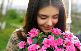 Dacă îți cumperi singură flori, poți reduce nivelul stresului
