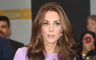 Cele 4 obiecte pe care Kate Middleton le poartă întotdeauna în poșetă