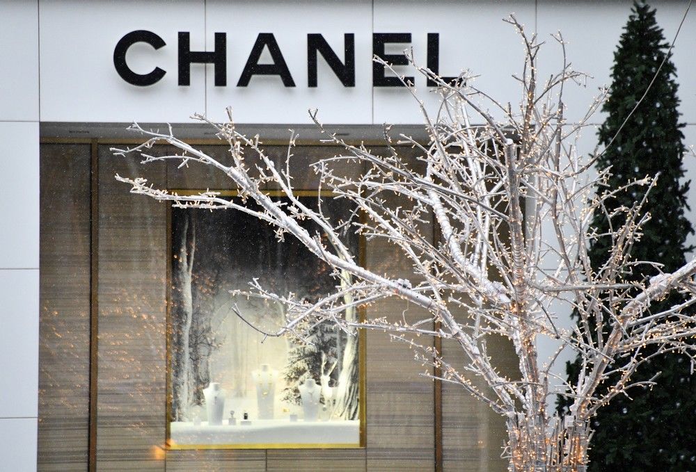 Chanel renunță la blana și pielea de animale exotice