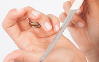 9 moduri eficiente de a-ți întări unghiile