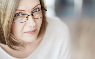32 de simptome ale menopauzei pe care trebuie să le știi