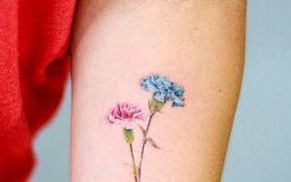 Ce tatuaj floral ţi se potriveşte, în funcţie de luna în care te-ai născut