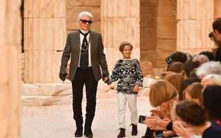 Urmașul lui Karl Lagerfeld: Cine este Hudson Kroenig, puștiul-minune din lumea modei care ar putea moșteni averea designerului