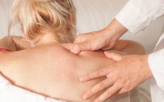Punctele de masaj care pot ameliora durerea menstruală, stresul și alte probleme
