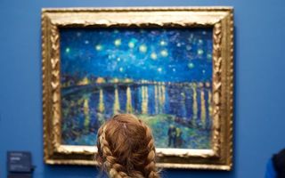 Fac parte din poveste: Vizitatorii care par rupţi din operele de artă expuse în muzee