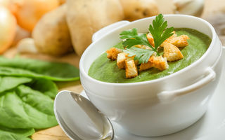Supe în loc de sucuri: noua variantă pentru a slăbi mai repede
