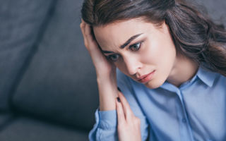 5 greșeli pe care le poți face dacă încerci să tratezi anxietatea singur