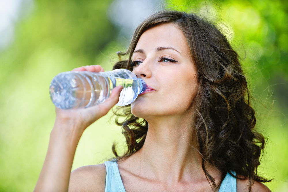 9 simptome ale deshidratării, în afară de sete