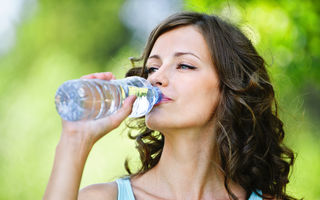 9 simptome ale deshidratării, în afară de sete