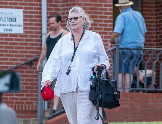 kelly mcgillis casa se com melanie leis