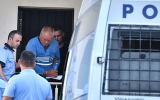 A treia zi de verificări la casa lui Gheorghe Dincă: Anchetatorii au ridicat noi probe