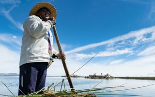 Titicaca, „marea“ incașilor: Lumea simplă a urmașilor amerindienilor, văzută de o fotografă din România