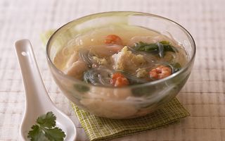 3 rețete de supă de pui: Numai bune pentru răceală și pentru zilele de iarnă!