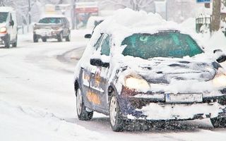 Cum să îți pornești mașina când e frig afară: care sunt pașii corecți