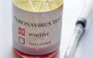Primul indiciu al infecției cu coronavirus: Simptomul care impune izolarea rapidă