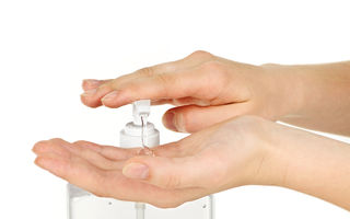 Cum să-ți faci dezinfectant pentru mâini cu alcool izopropilic