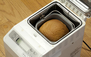 5 motive pentru care ai nevoie de o mașină de făcut pâine acasă