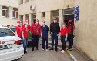 #VeștiBune: Echipamente de protecție și biocide pentru 2 spitale din Iași. Cătălin Moroșanu și Ciprian Paraschiv, ambasadorii regionali ai campaniei Superbet #PariemPeBine