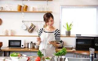 Biblia bucătarului desăvârşit: cele 10 porunci care te ajută să gătești mai rapid și mai usor de fiecare dată