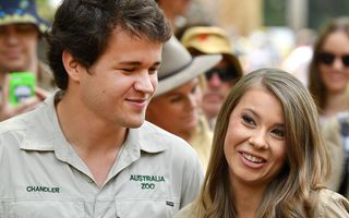 Vestea care l-ar fi făcut fericit pe Steve Irwin, „vânătorul de crocodili“: Fiica lui, Bindi Irwin, e însărcinată