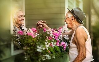 Iubirea nu are vârstă! 17 cupluri a căror poveste de iubire a trecut testul timpului
