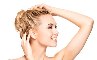 7 alternative naturale pentru șampon