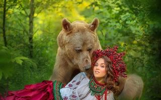 Ursul care a ajuns vedetă în Rusia: Acum e fotomodel