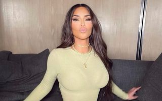 Kim Kardashian renunță la brandul său de cosmetice KKW Beauty, iar fanii cred că motivul este divorțul de Kanye West