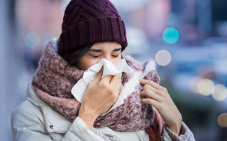 3 afecțiuni înrăutățite de vremea rece și cum să te protejezi de acest efect