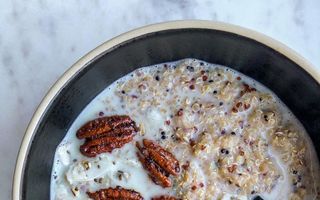 Te-ai plictisit de ovăz la micul dejun? Încearcă Chai Quinoa, o variantă absolut divină!