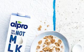 Alpro lansează Alpro THIS IS NOT M*LK, prima gamă de băuturi din plante, pentru iubitorii gustului de lapte