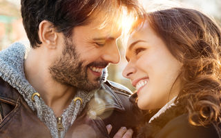6 trucuri prin care îți poți face partenerul mai fericit
