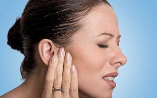 6 semne că ai o infecție la urechi și cum să o previi