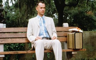 Tom Hanks a ajuns să câștige 40 de milioane de dolari din Forrest Gump, după ce a introdus o clauză inteligentă în contractul său