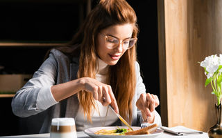 3 alimente pentru sănătatea ochilor. Include-le în dieta ta pentru a-ți proteja vederea
