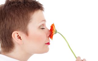 Nasul femeilor nu se înșală: Ele diferențiază, prin… miros, bărbații singuri de cei căsătoriți