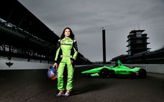 Femei care fac istorie: 10 femei celebre în motorsport