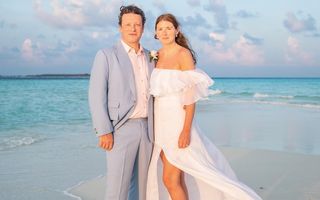 Jamie Oliver, a doua nuntă, cu soția, după 23 de ani de mariaj! Iată cât romantism este în povestea lor de dragoste