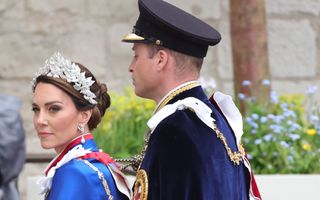 Prințesa Kate, ținută spectaculoasă la ceremonia încoronării lui Charles: Rochie Alexander McQueen, cerceii Dianei și colierul reginei Elisabeta