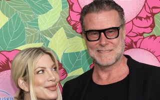 Tori Spelling, starul din "Beverly Hills, 90210", divortează după 18 ani de mariaj?  Soțul ei a anunțat despărțirea, apoi a șters postarea