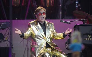 Elton John, ultimul concert în Marea Britanie, din turneul său  mondial de adio: „52 de ani de dragoste şi loialitate"
