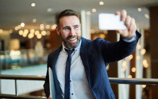 Tehnologia și finanțele: Cum să obții un credit cu selfie rapid și sigur?