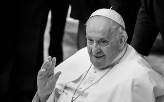Papa Francisc: Cuvinte care vindecă lumea