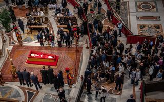 Doliu în lume. Papa Francisc, înmormântat astăzi la Bazilica Santa Maria Maggiore
