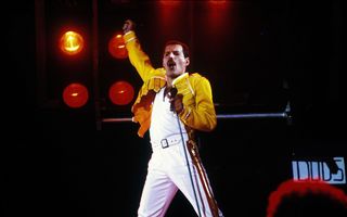 Freddie Mercury are o fiică secretă dintr-o aventură cu soția unui prieten apropiat