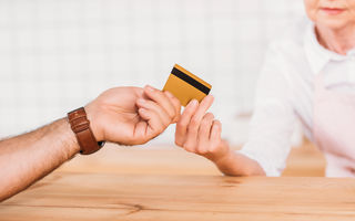 Horoscopul banilor pentru luna august: Luna presiunilor financiare