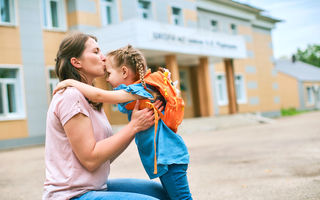 Pregătirea copilului pentru grădiniță: Ghid complet pentru părinții sensibili