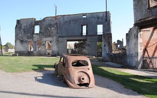 Oradour-sur-Glane: cum arată azi satul francez înghețat în timp după masacrul din Al Doilea Război Mondial
