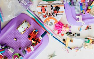 Tehnologiile retro revin în forță: de la vinil și film la jucării și puzzle-uri